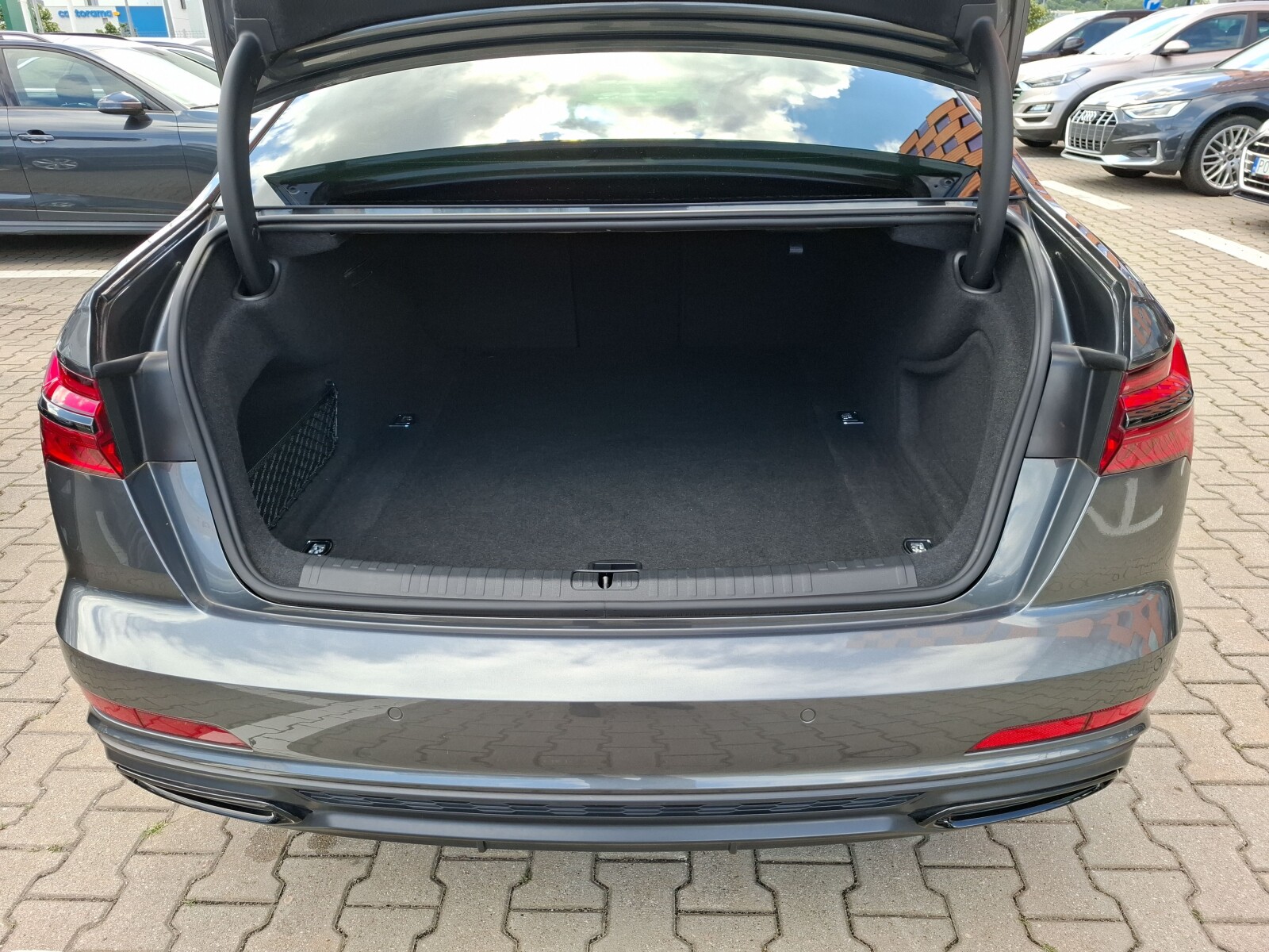 Audi A6 Limousine - zdjęcie 9