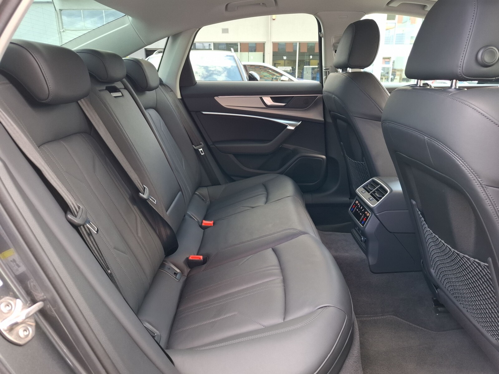 Audi A6 Limousine - zdjęcie 16