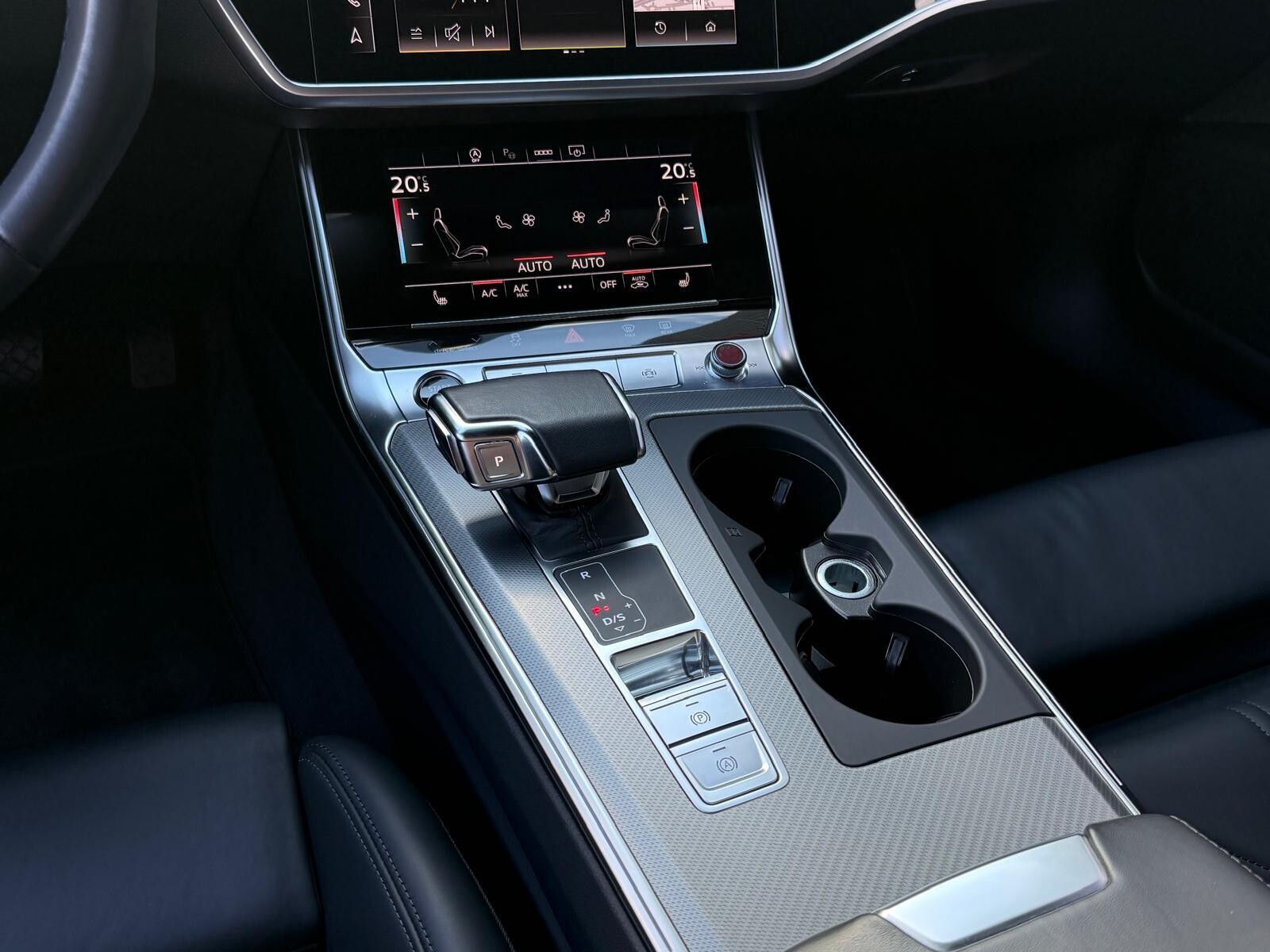 Audi A6 Limousine - zdjęcie 25
