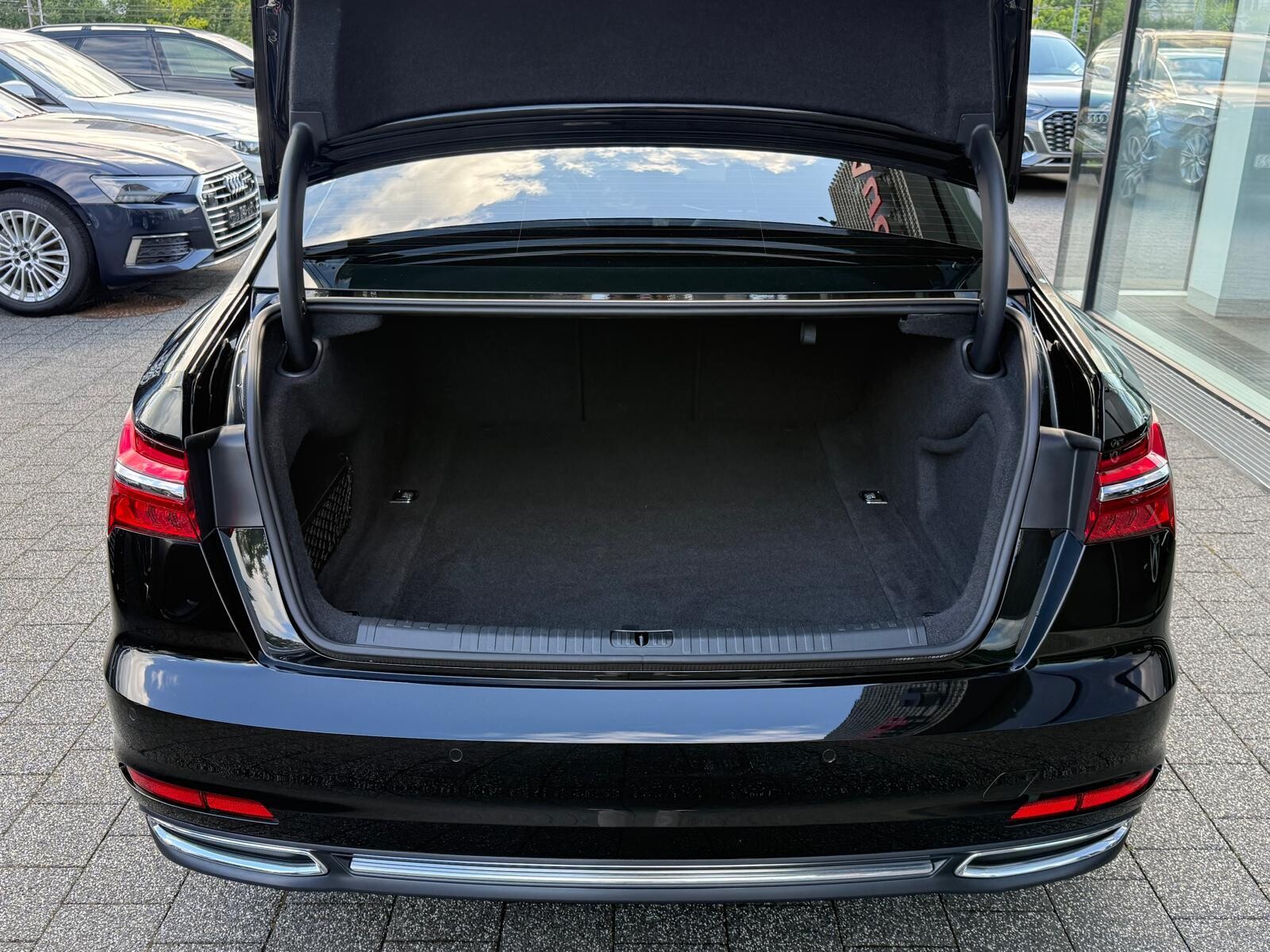 Audi A6 Limousine - zdjęcie 19