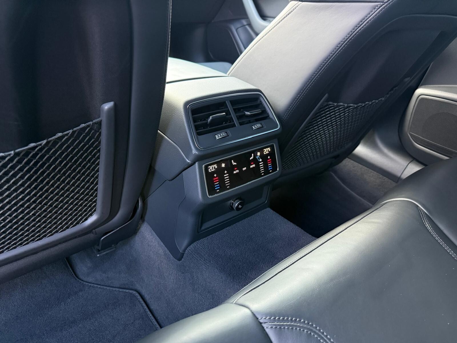Audi A6 Limousine - zdjęcie 17