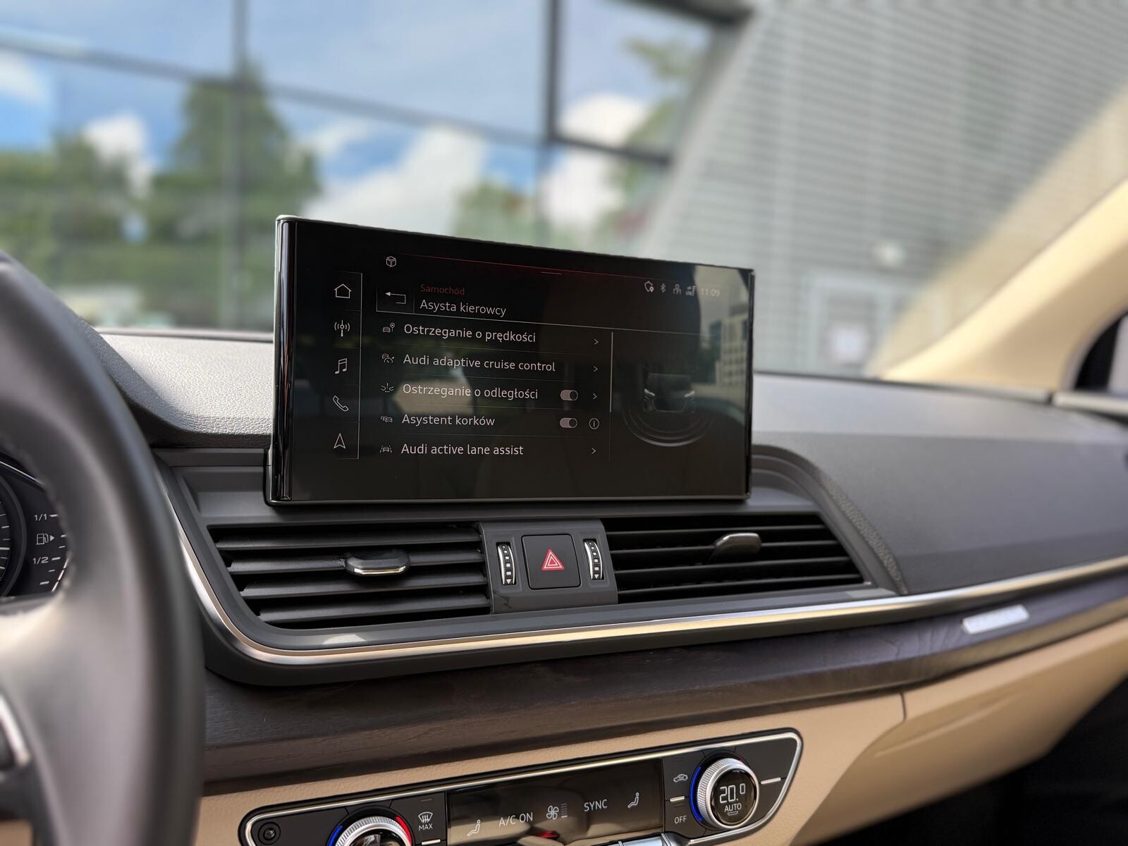 Audi Q5 TFSI e - zdjęcie 33