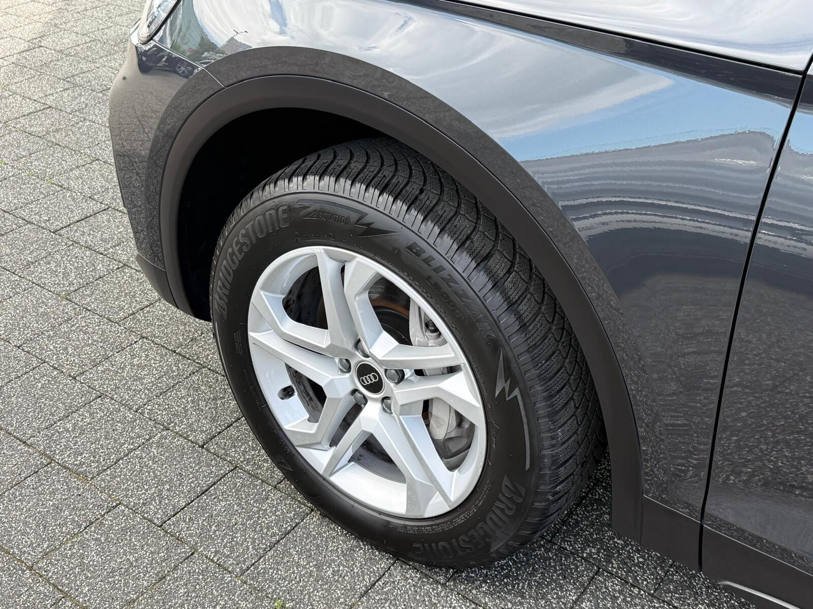 Audi Q5 TFSI e - zdjęcie 11