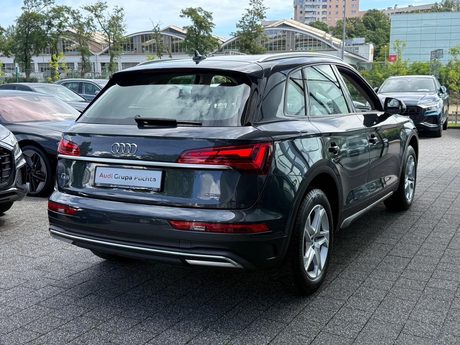 Audi Q5 TFSI e - zdjęcie 10