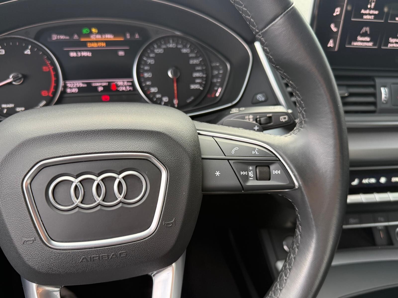 Audi Q5 - zdjęcie 26