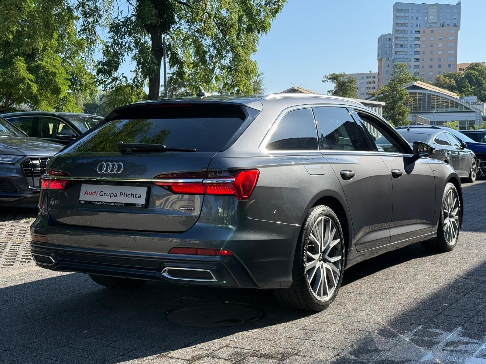 Audi A6 Avant - zdjęcie 12