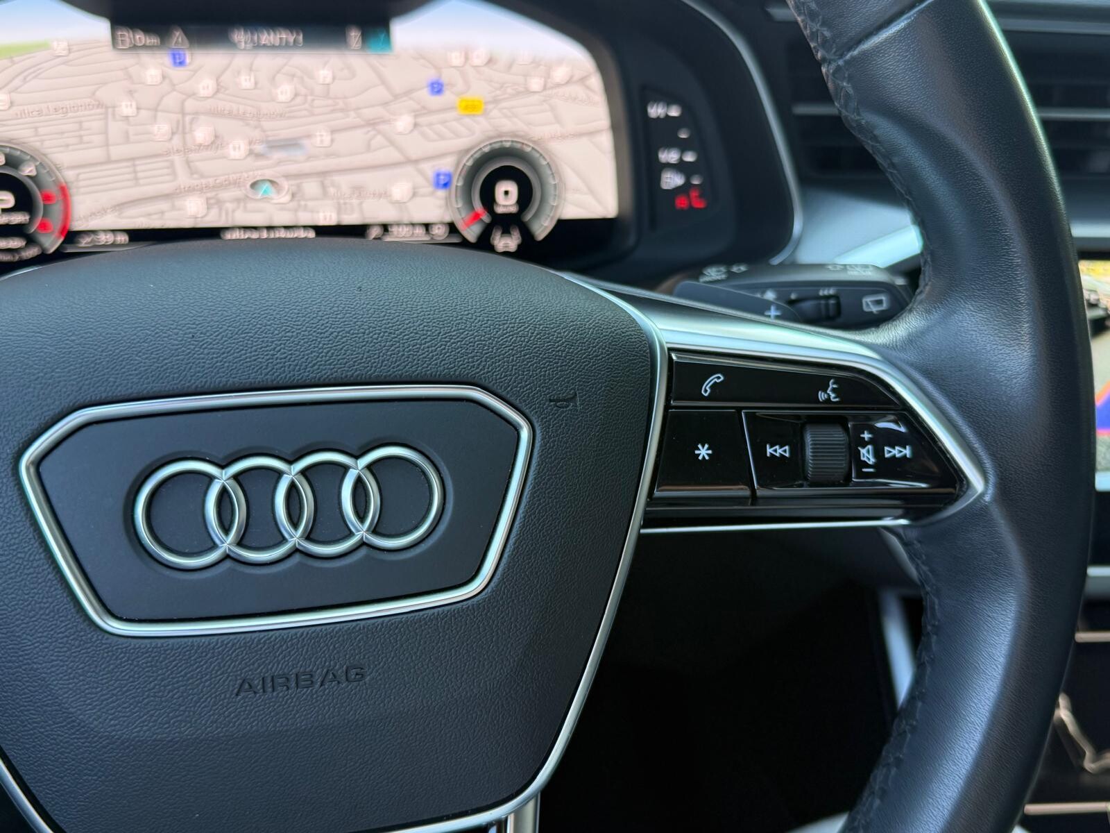 Audi A6 Avant - zdjęcie 26