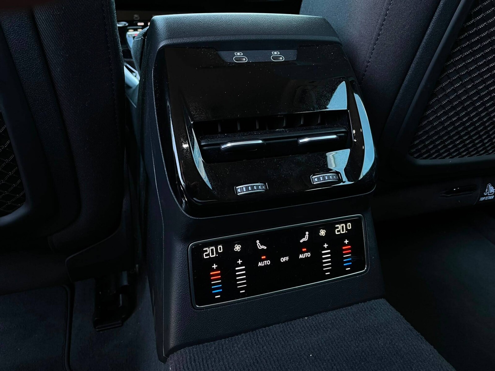 Audi A6 Avant - zdjęcie 13