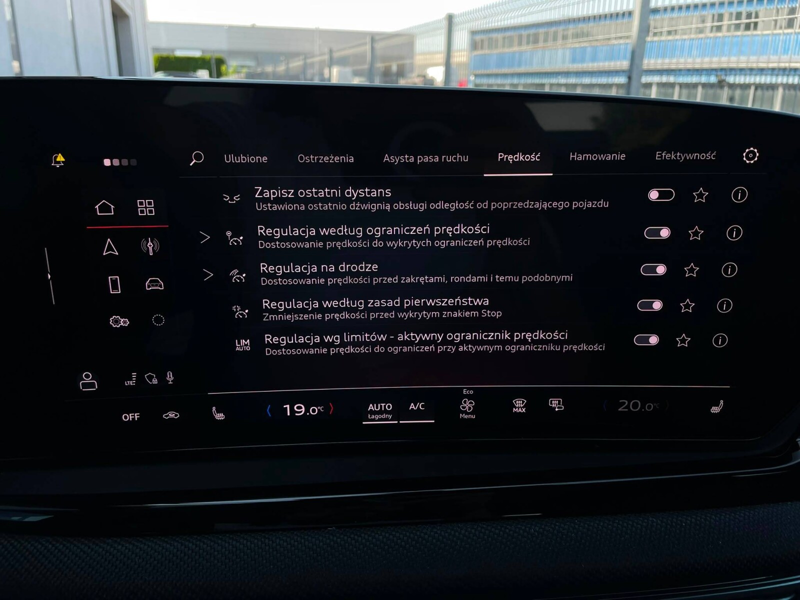 Audi A6 Avant - zdjęcie 29