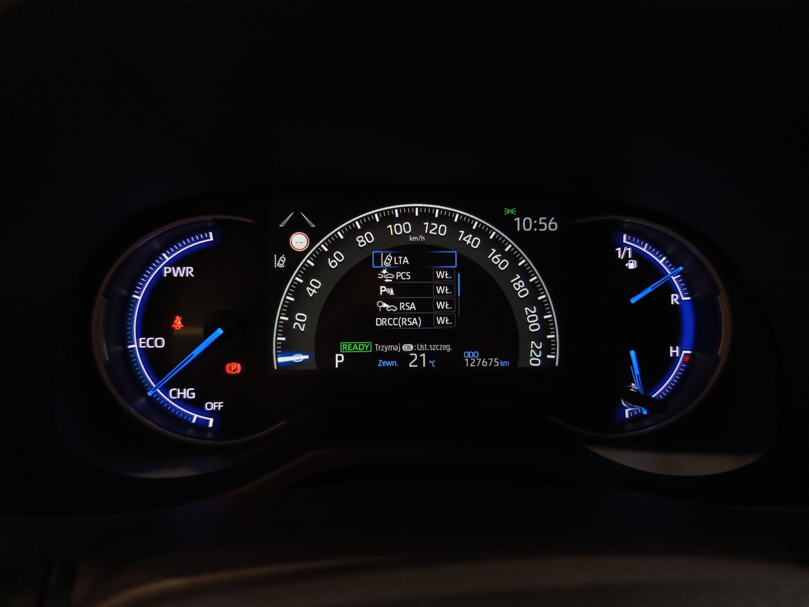 Toyota RAV 4 - zdjęcie 25
