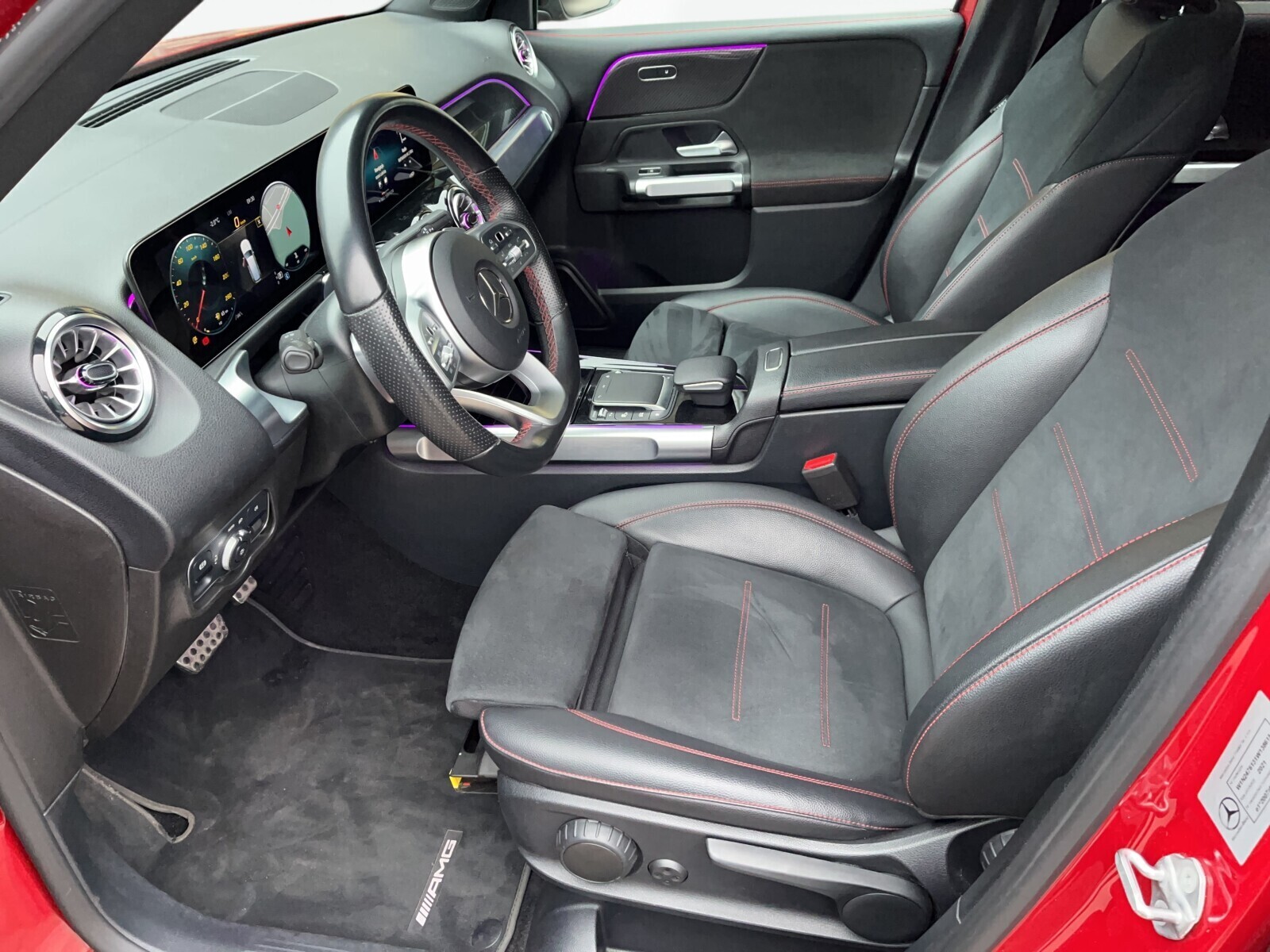 Mercedes-Benz GLB 200 - zdjęcie 15