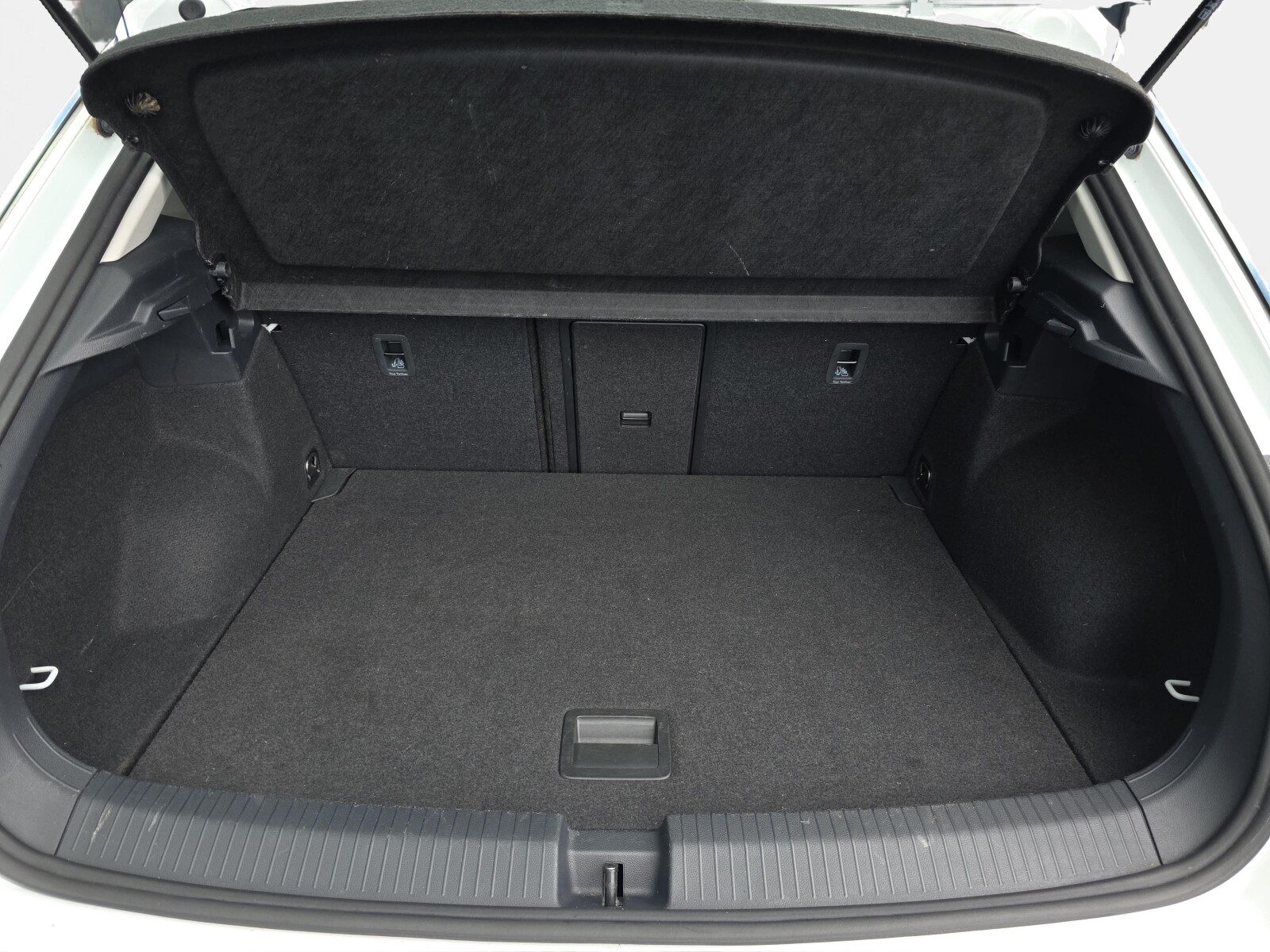 Volkswagen T-Roc - zdjęcie 26
