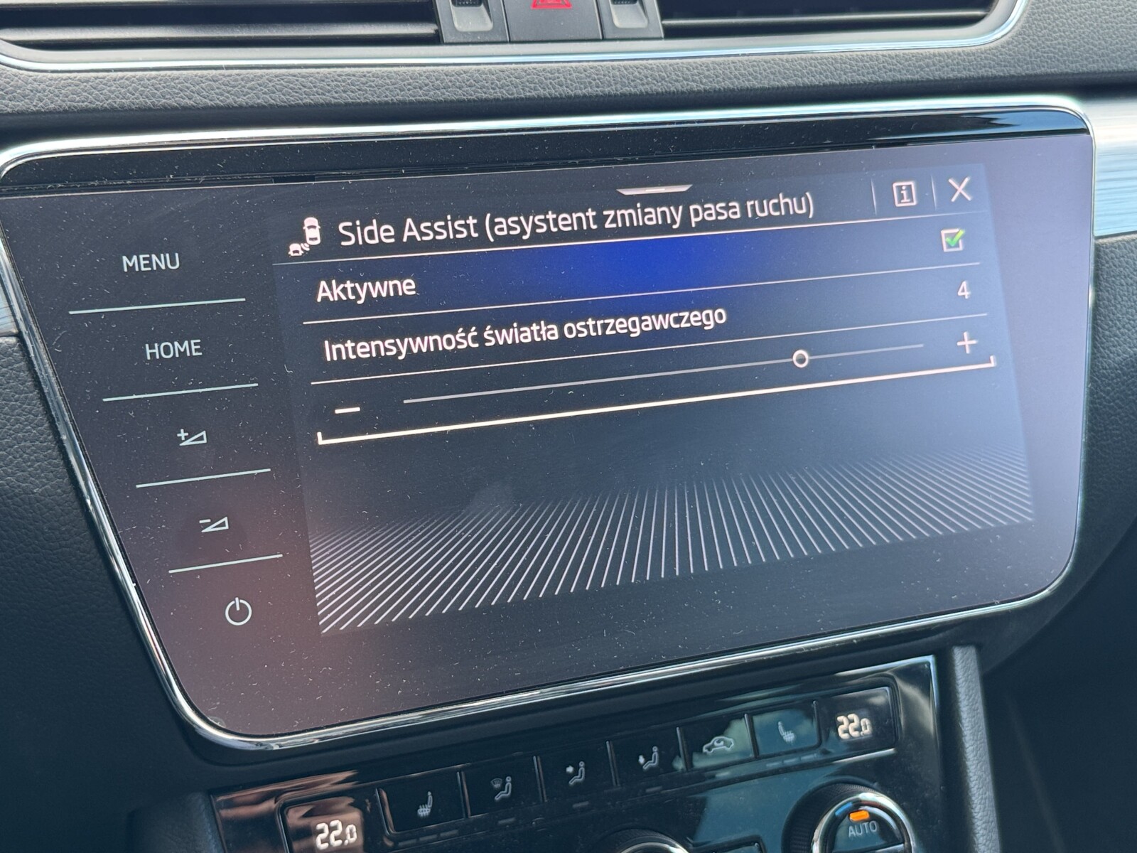 Škoda Superb Combi - zdjęcie 37