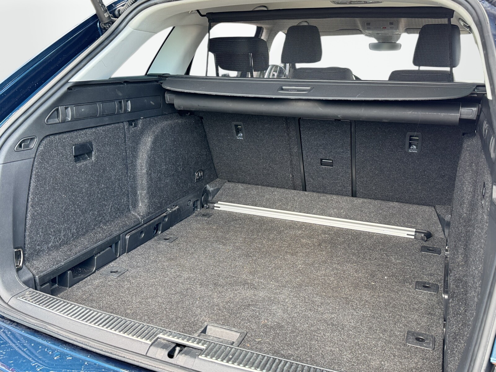 Škoda Superb Combi - zdjęcie 39