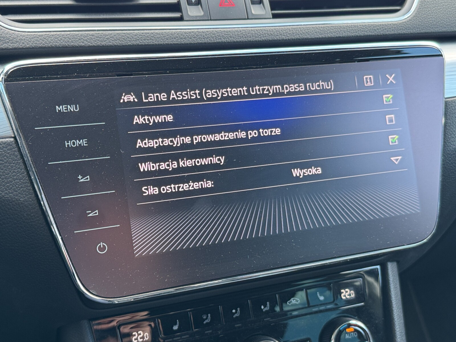 Škoda Superb Combi - zdjęcie 36