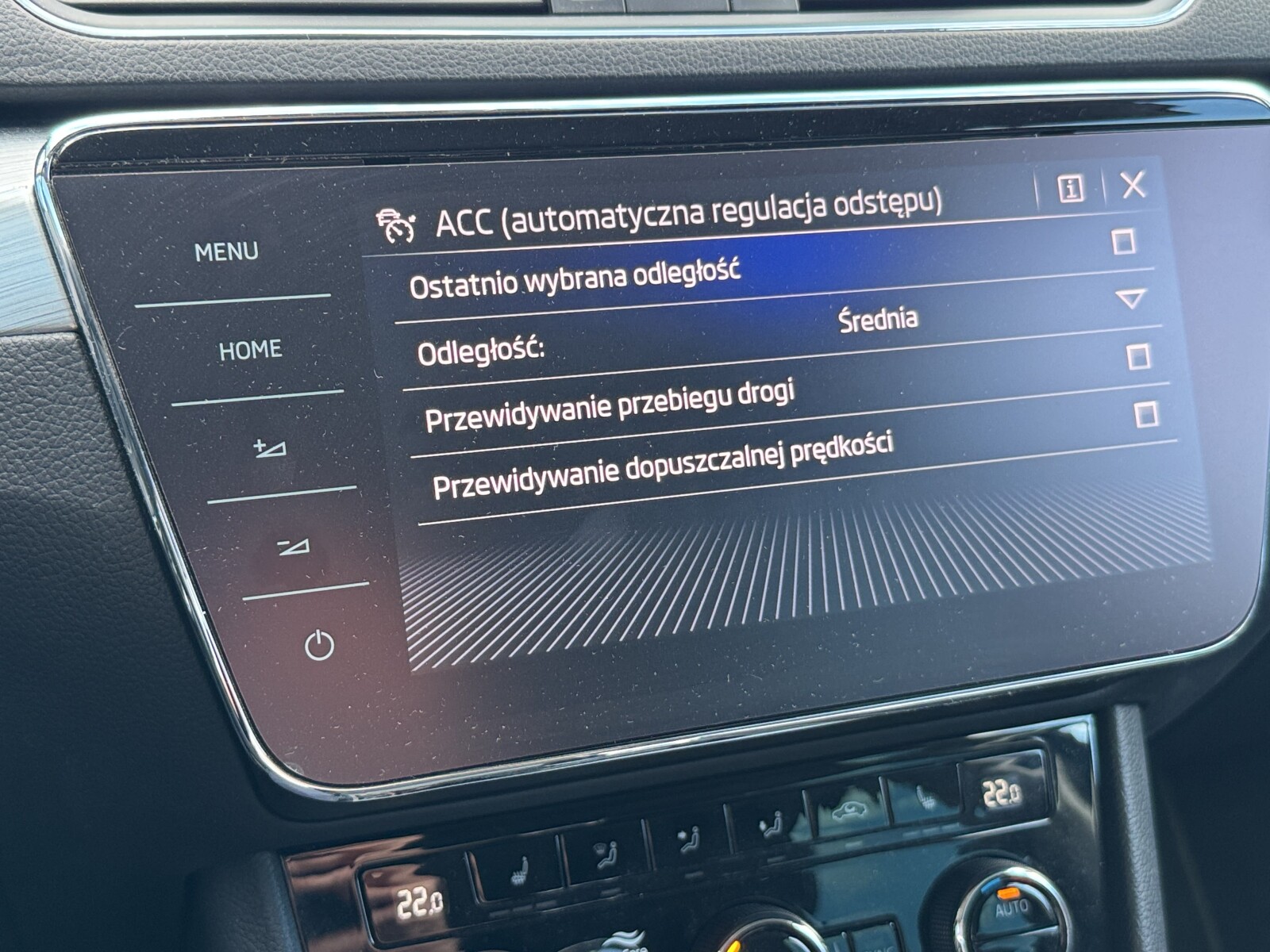 Škoda Superb Combi - zdjęcie 33