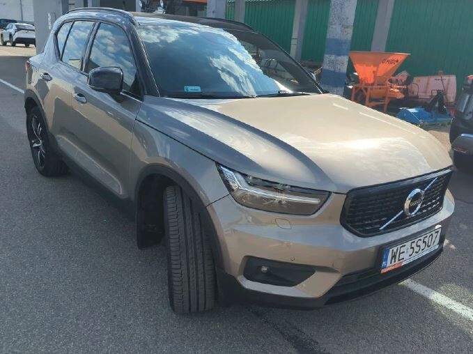 Volvo XC 40 - zdjęcie 2