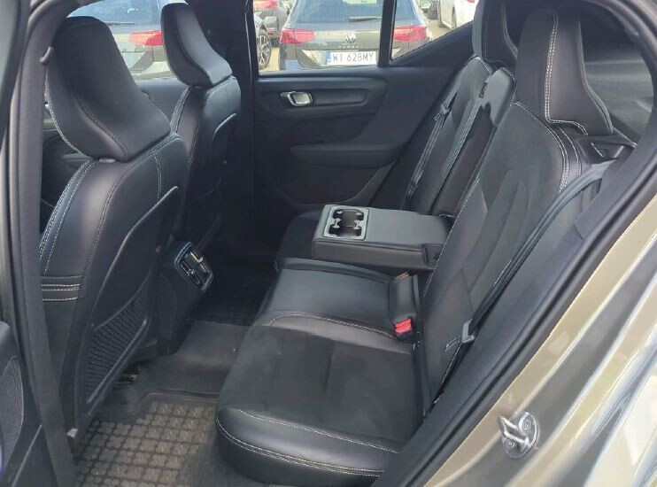 Volvo XC 40 - zdjęcie 8
