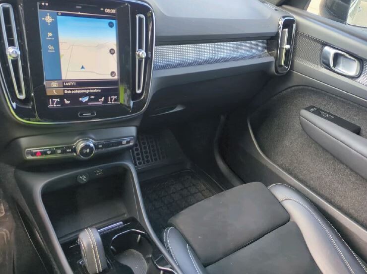 Volvo XC 40 - zdjęcie 7