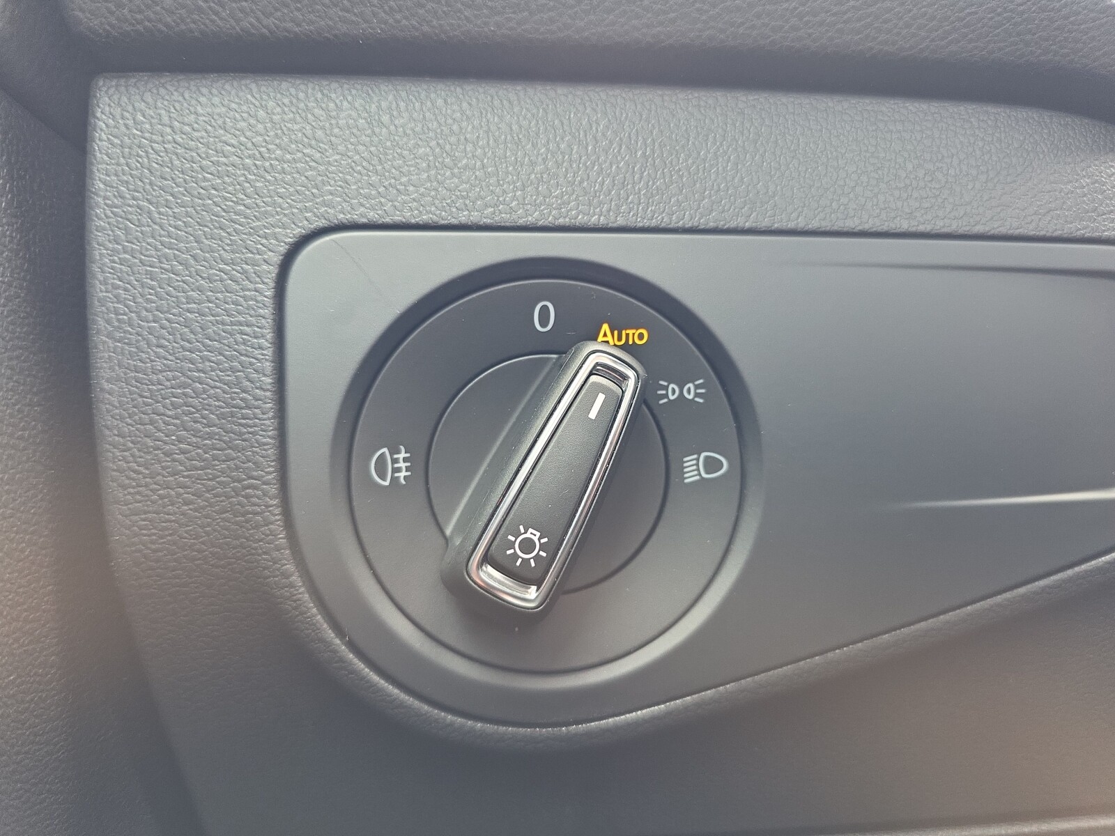 Volkswagen Tiguan Allspace - zdjęcie 10
