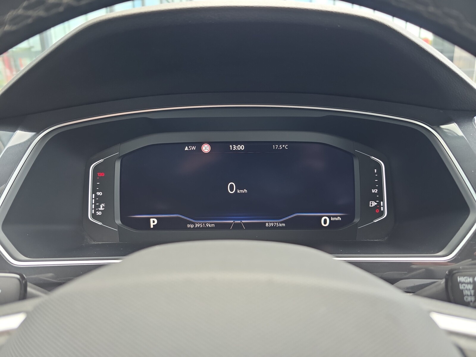 Volkswagen Tiguan Allspace - zdjęcie 16
