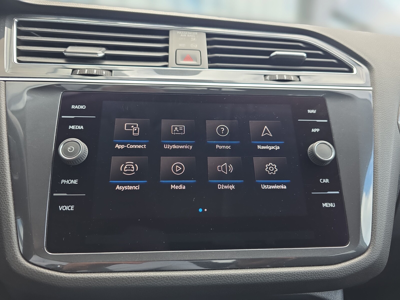Volkswagen Tiguan Allspace - zdjęcie 19
