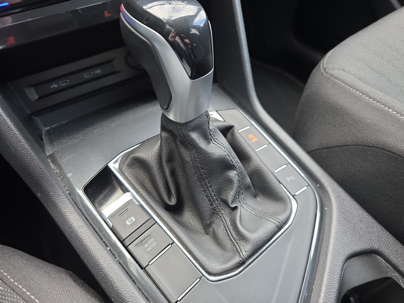 Volkswagen Tiguan Allspace - zdjęcie 26