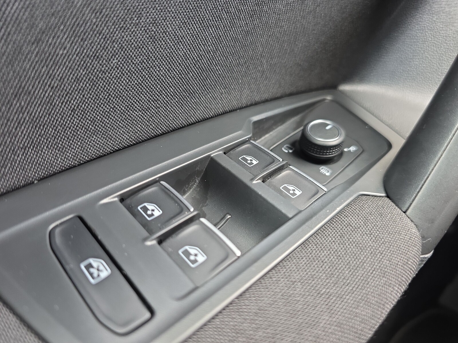Volkswagen Tiguan Allspace - zdjęcie 11
