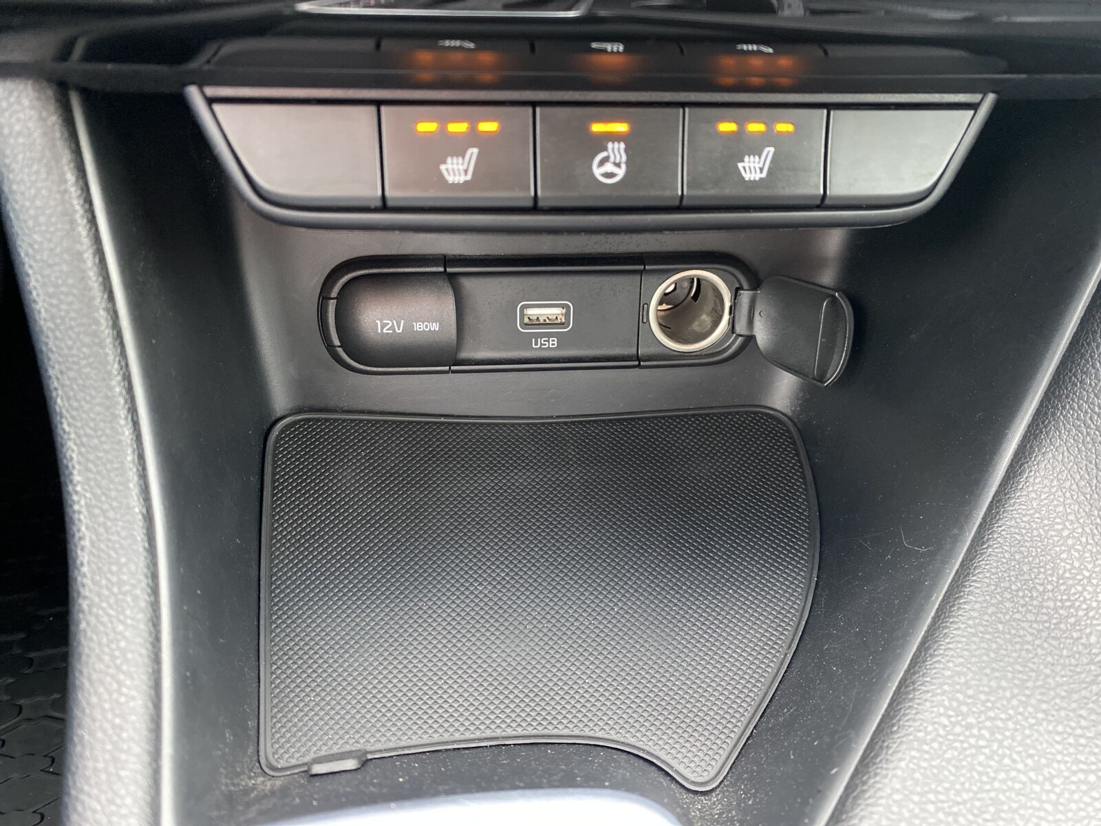 Kia Sportage - zdjęcie 27