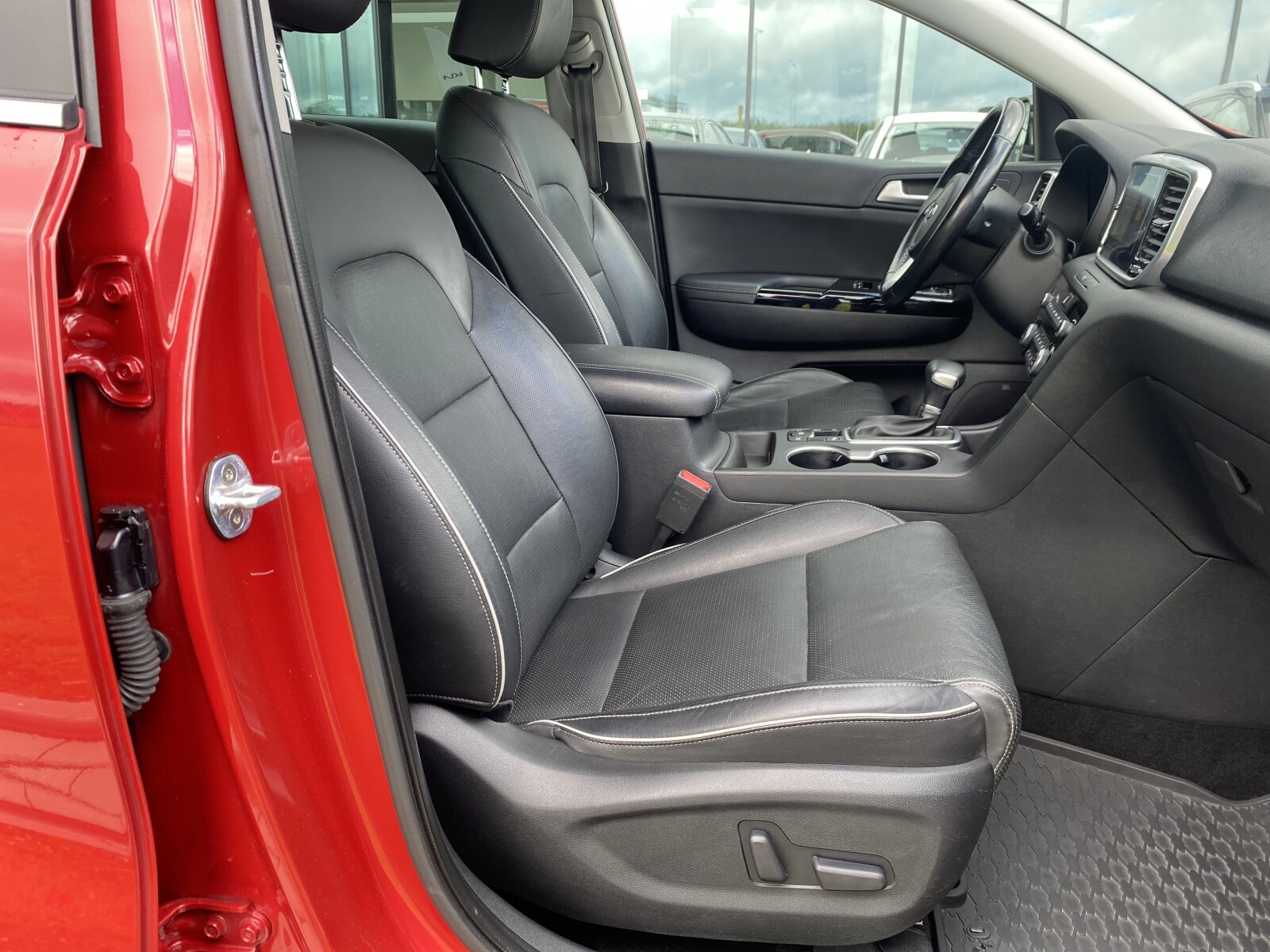 Kia Sportage - zdjęcie 16