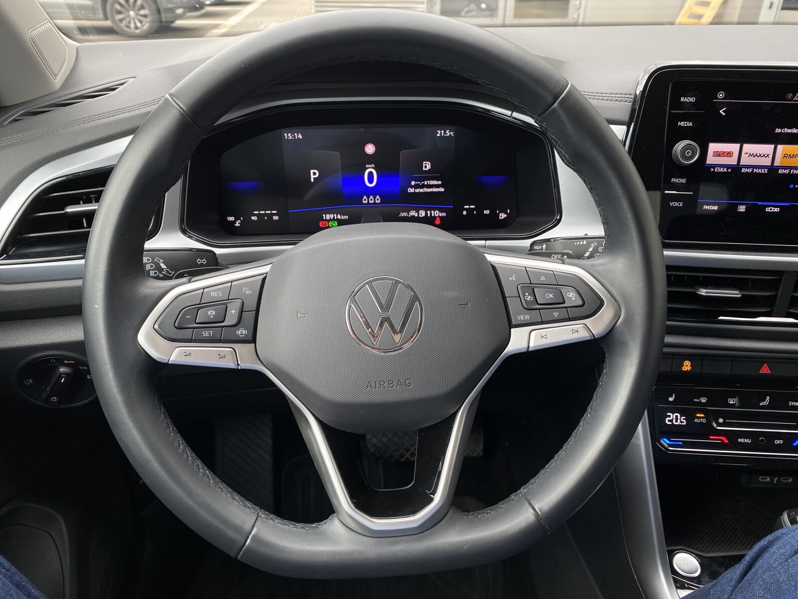 Volkswagen T-Roc - zdjęcie 12