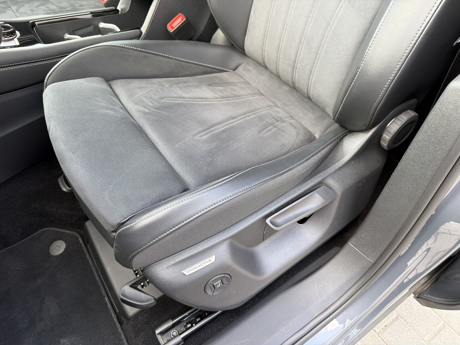 Volkswagen Tiguan - zdjęcie 15