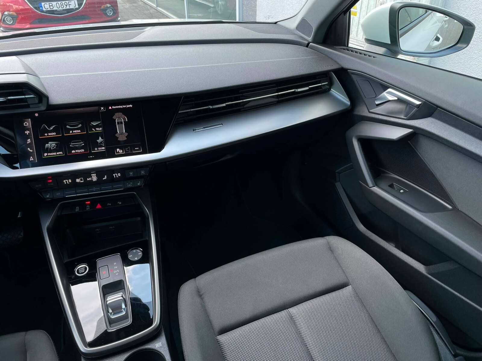Audi A3 Sportback - zdjęcie 14