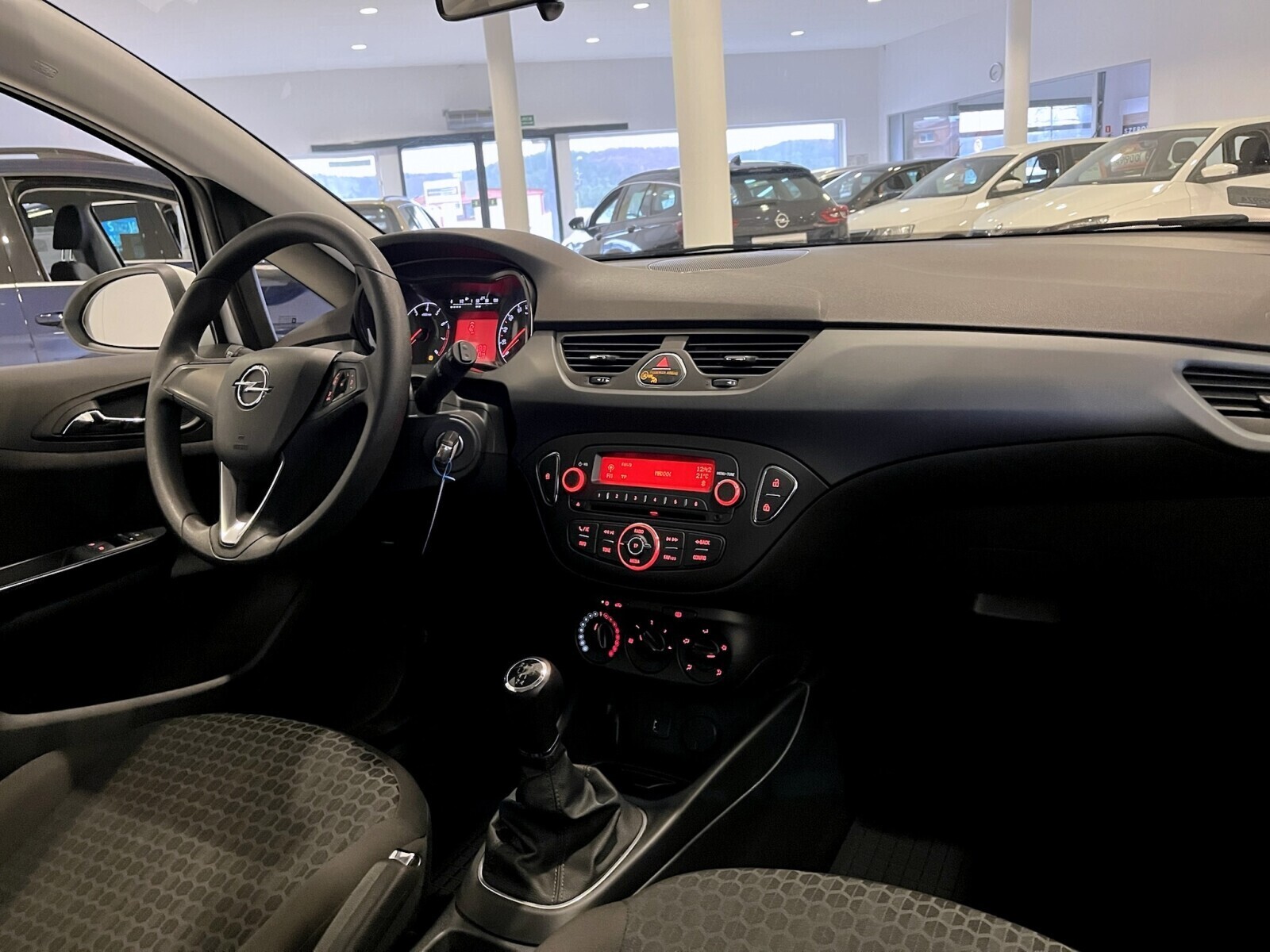 Opel Corsa - zdjęcie 7