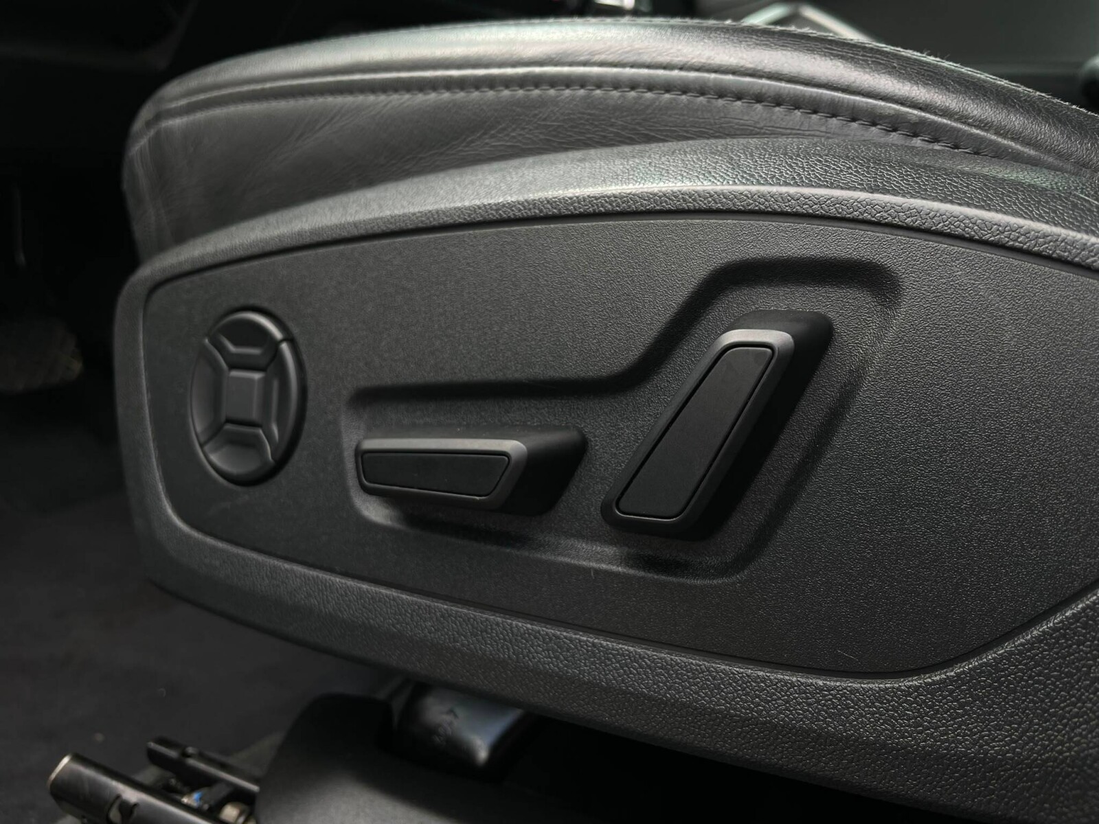 Audi Q3 - zdjęcie 18