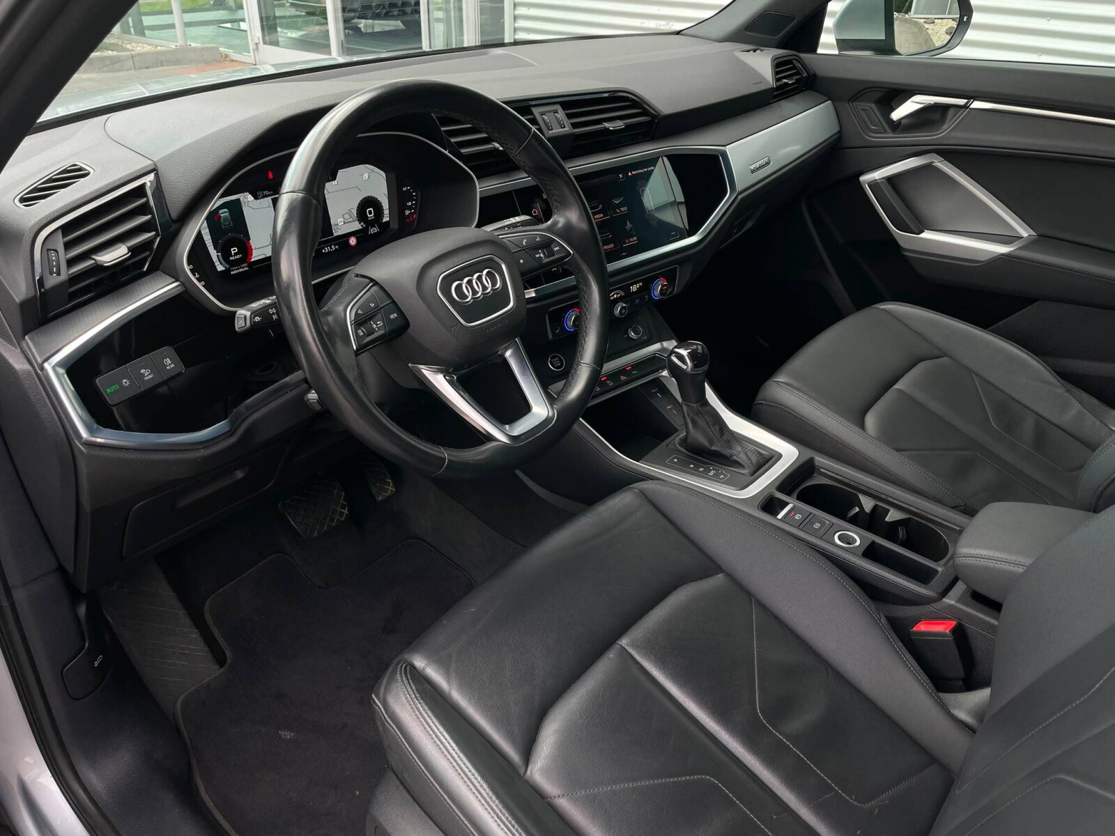 Audi Q3 - zdjęcie 19