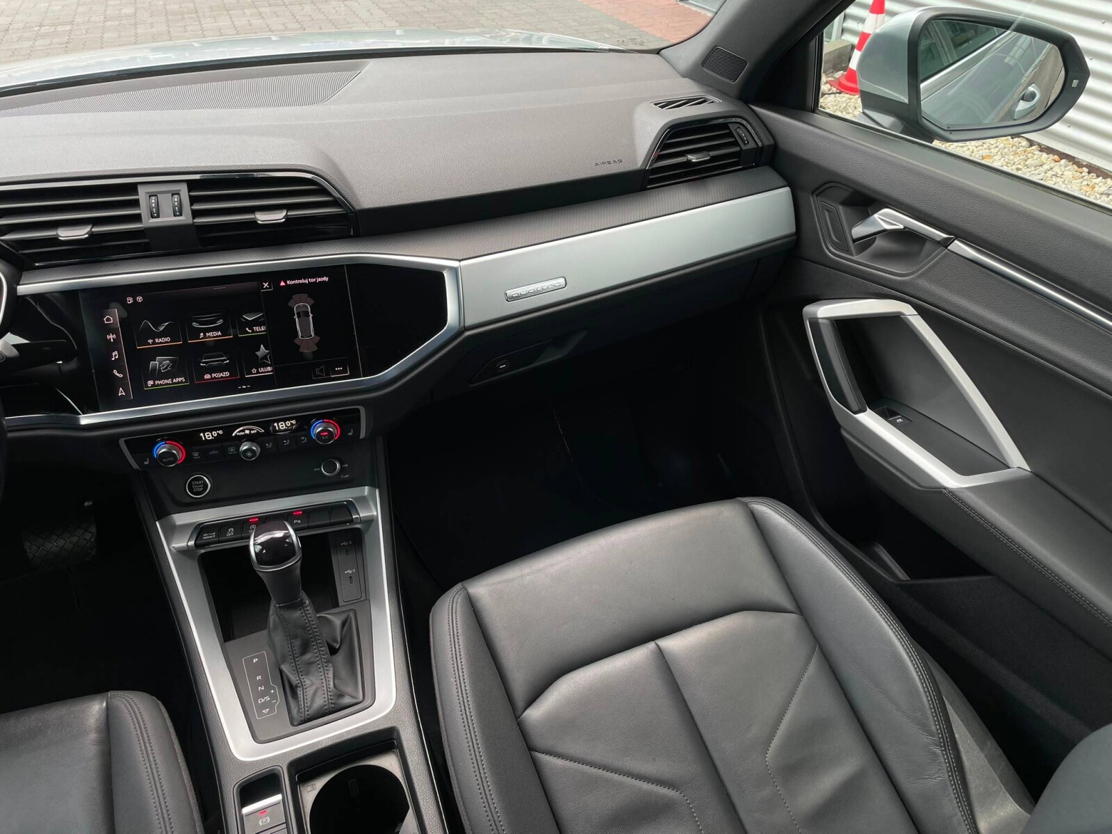 Audi Q3 - zdjęcie 15