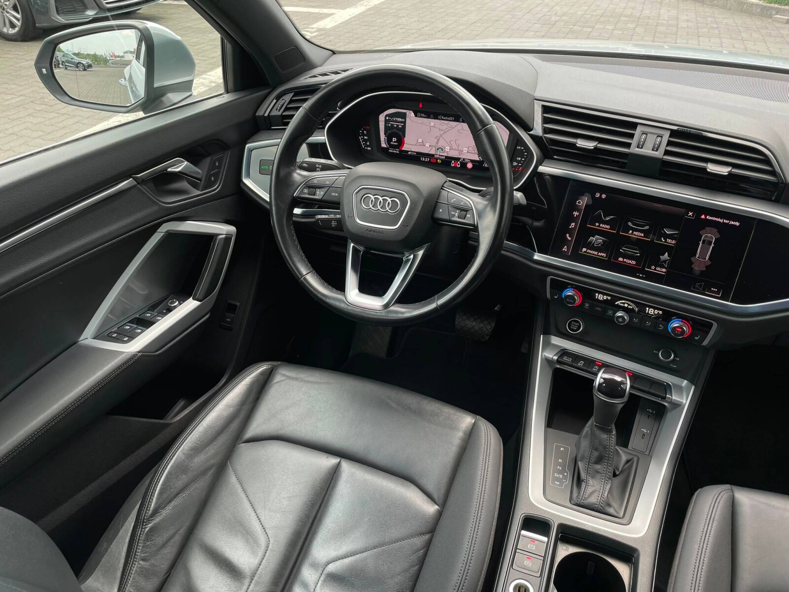 Audi Q3 - zdjęcie 13