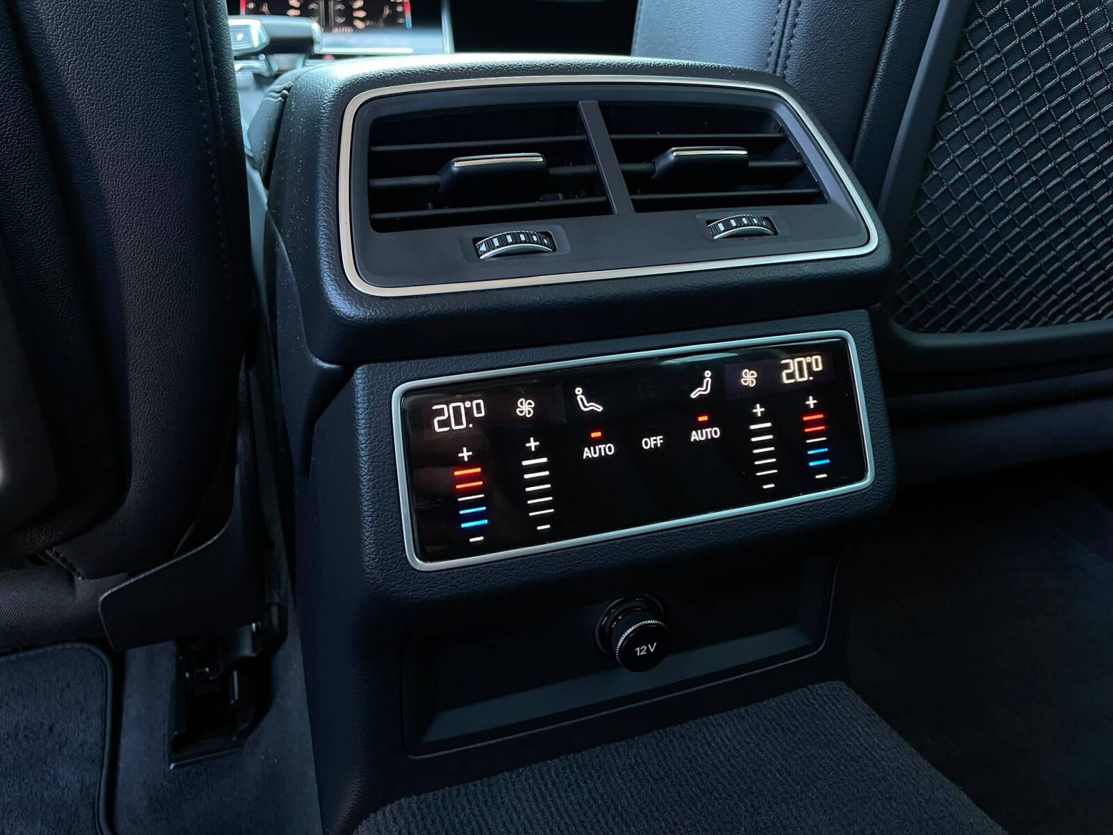 Audi A6 Avant - zdjęcie 13