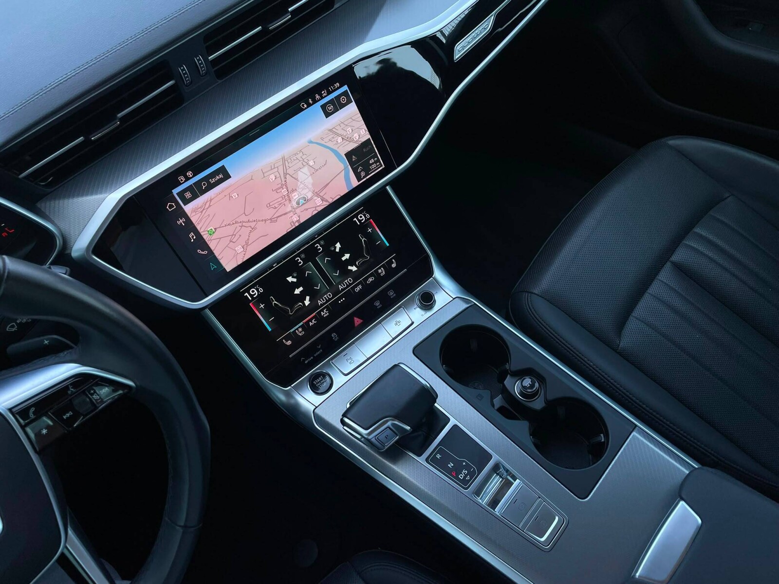 Audi A6 Avant - zdjęcie 34