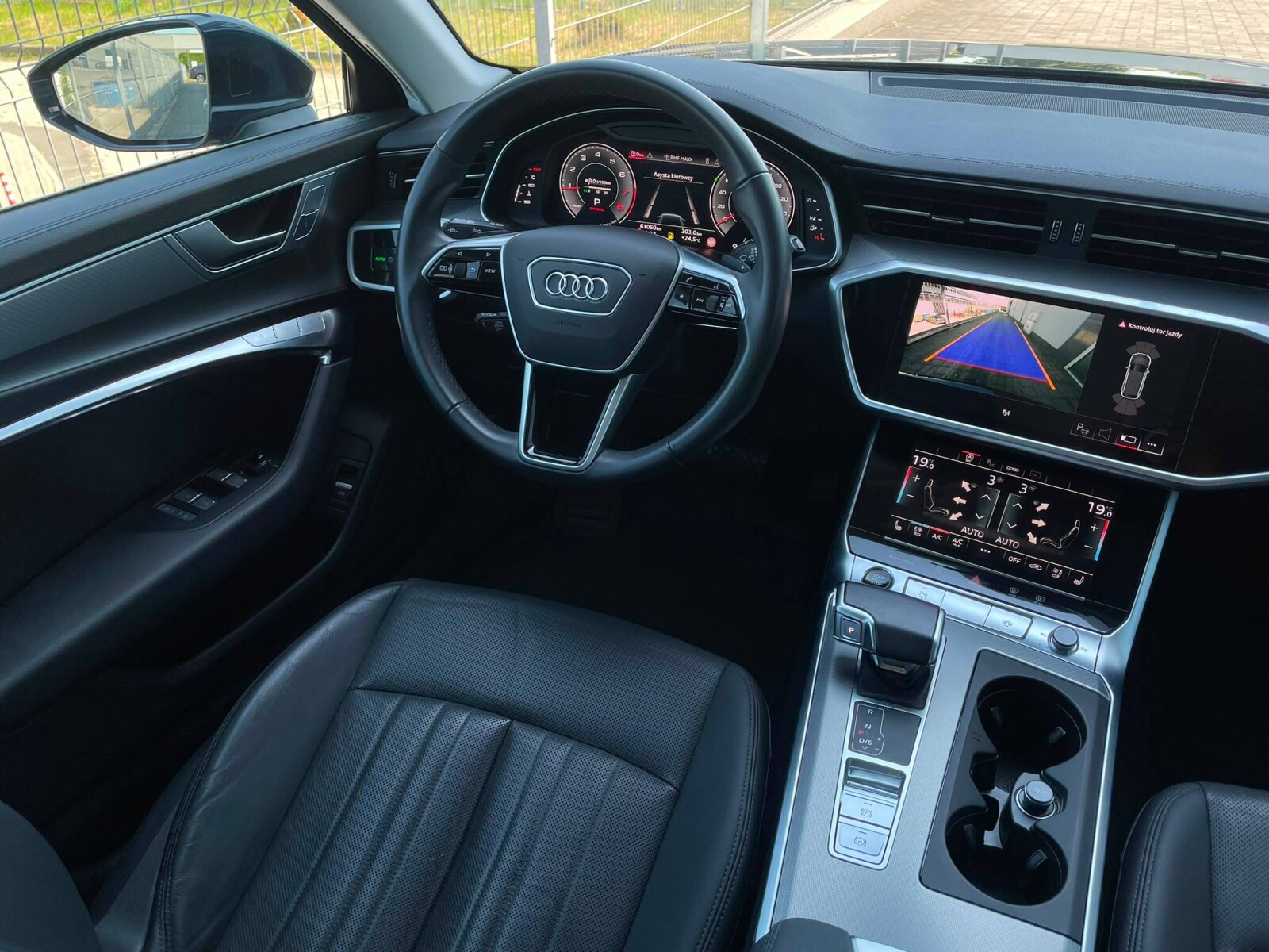Audi A6 Avant - zdjęcie 14