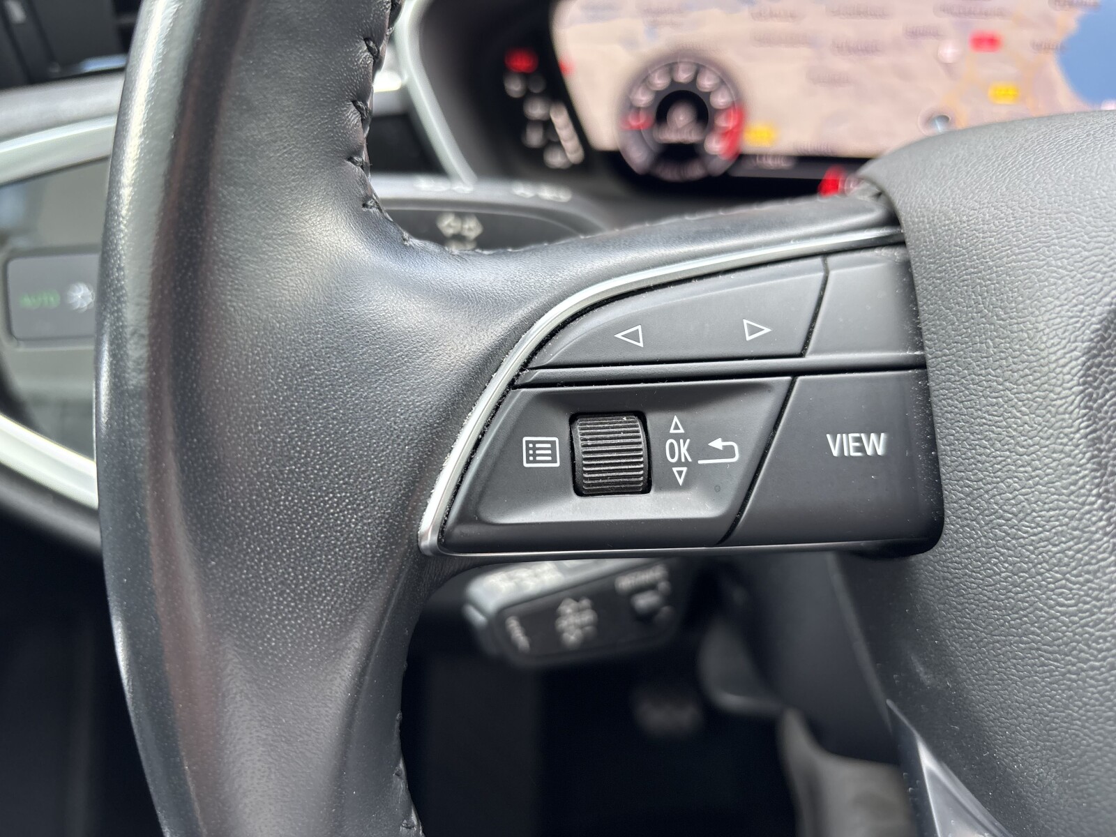 Audi Q3 Sportback - zdjęcie 11