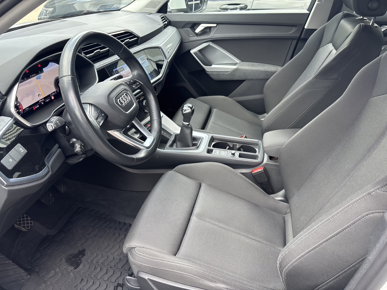 Audi Q3 Sportback - zdjęcie 15
