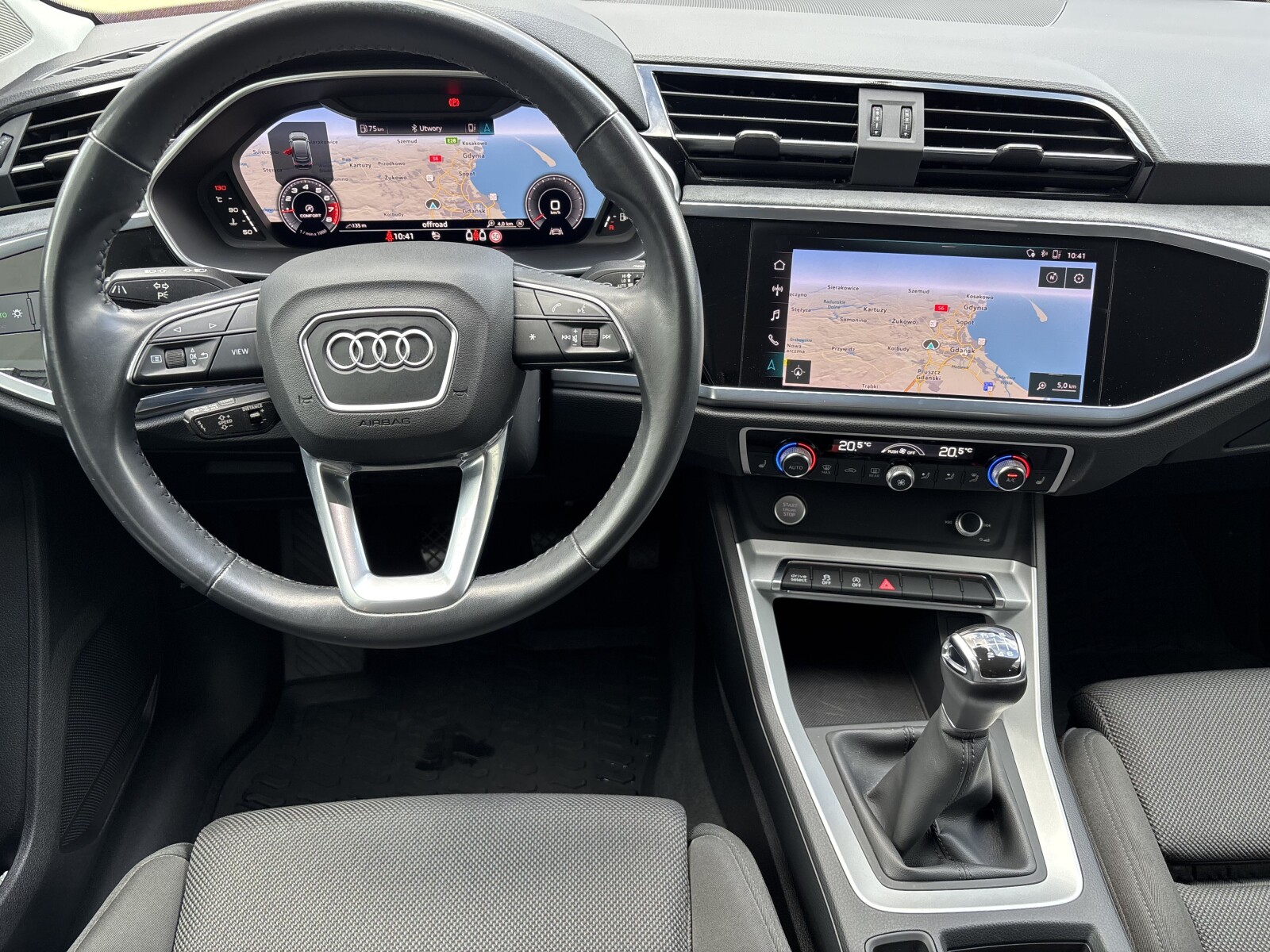 Audi Q3 Sportback - zdjęcie 10