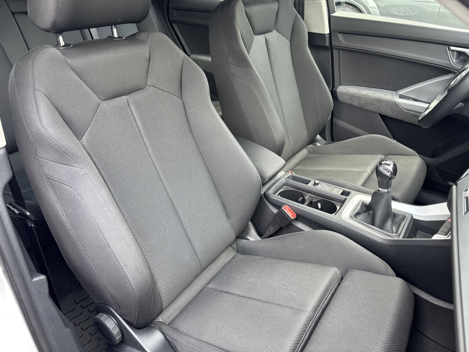 Audi Q3 Sportback - zdjęcie 28