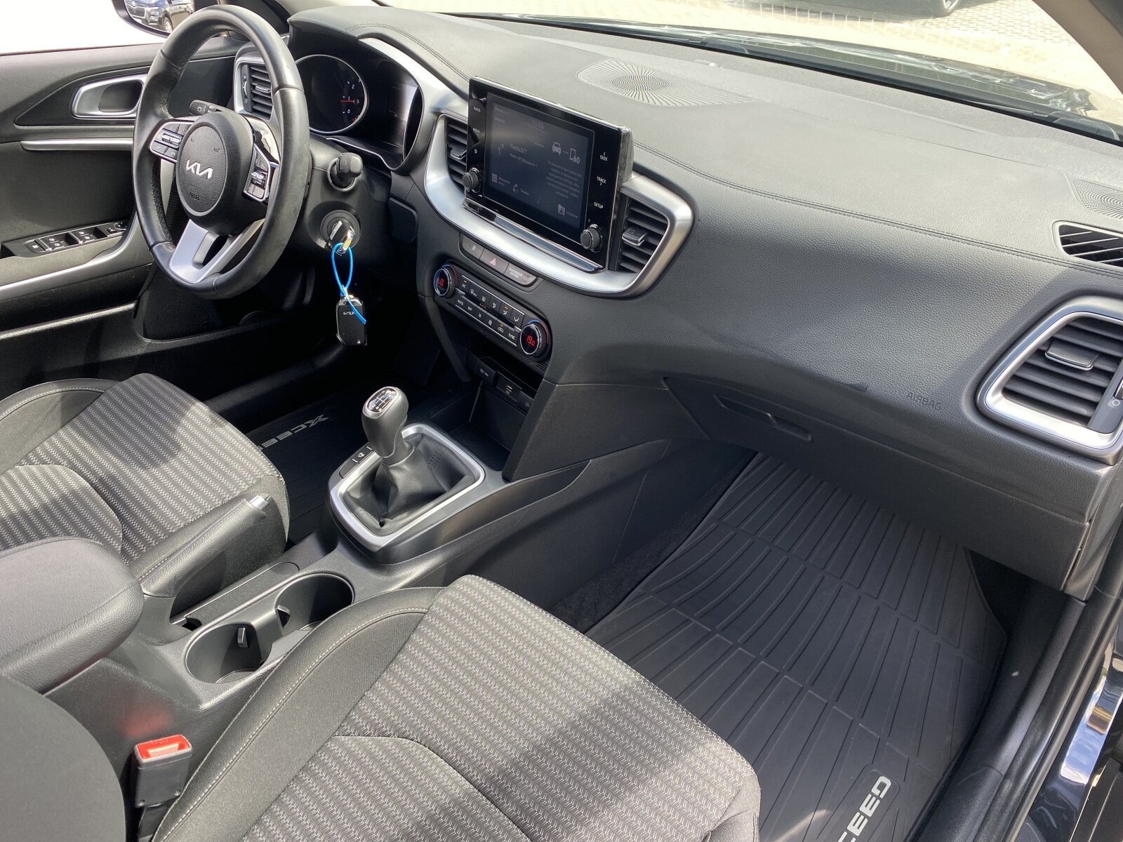 Kia XCeed - zdjęcie 15