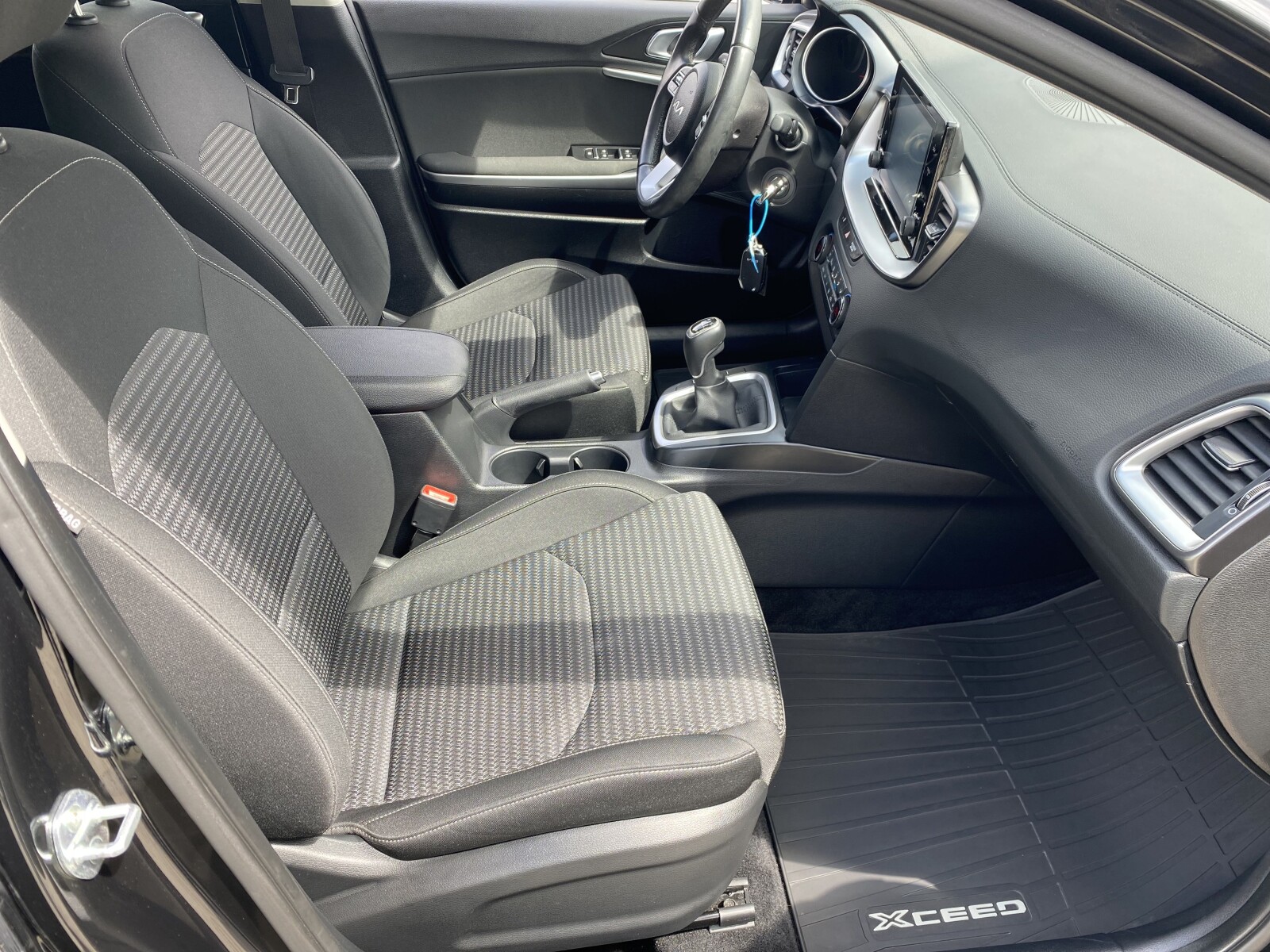 Kia XCeed - zdjęcie 14