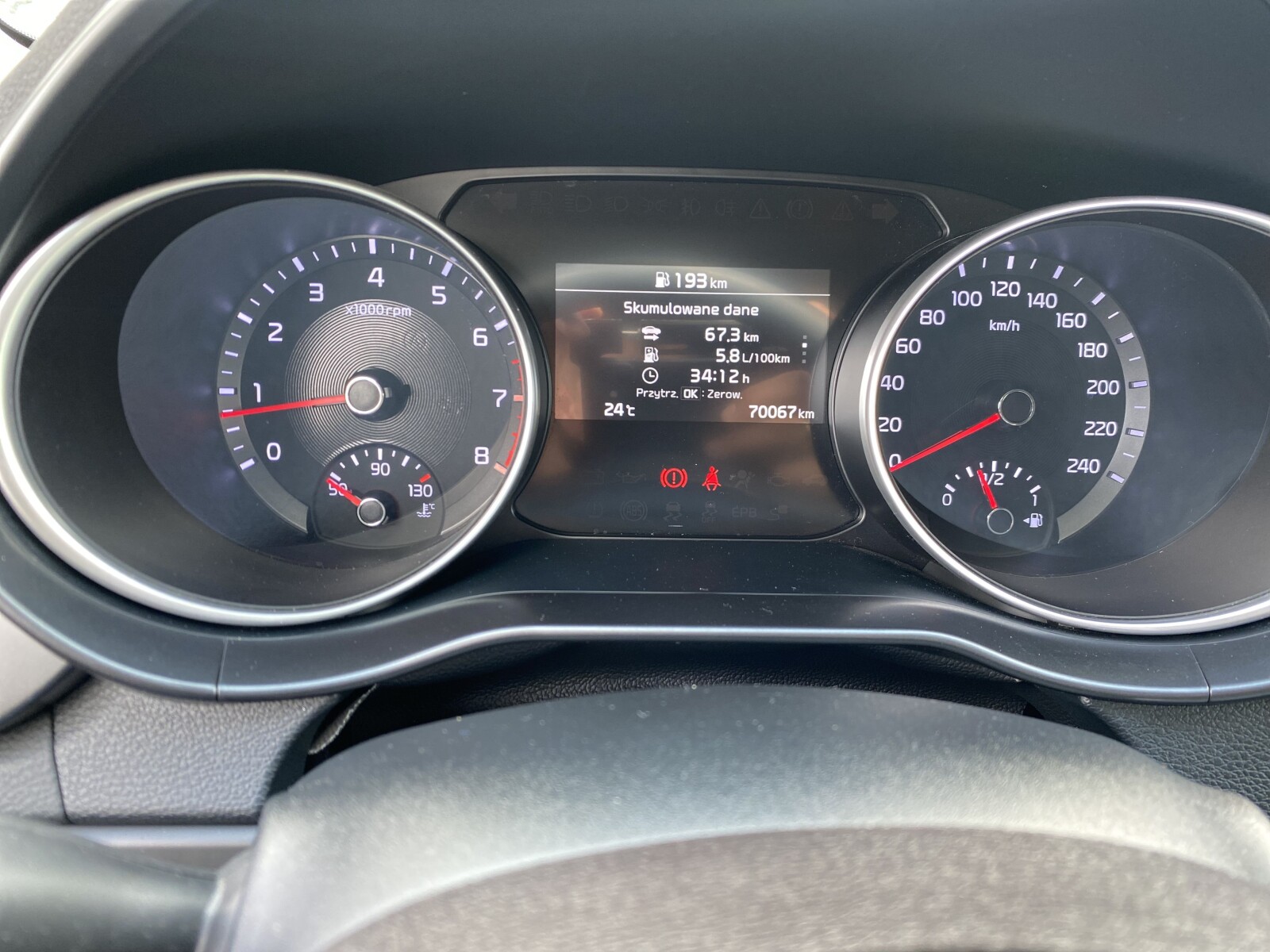 Kia XCeed - zdjęcie 27