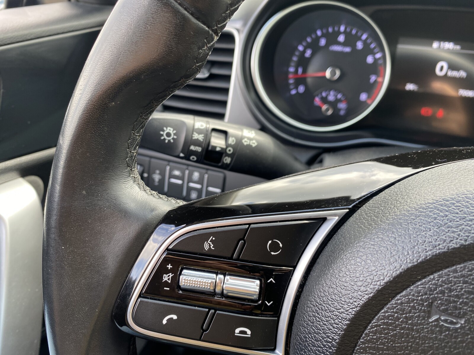 Kia XCeed - zdjęcie 18