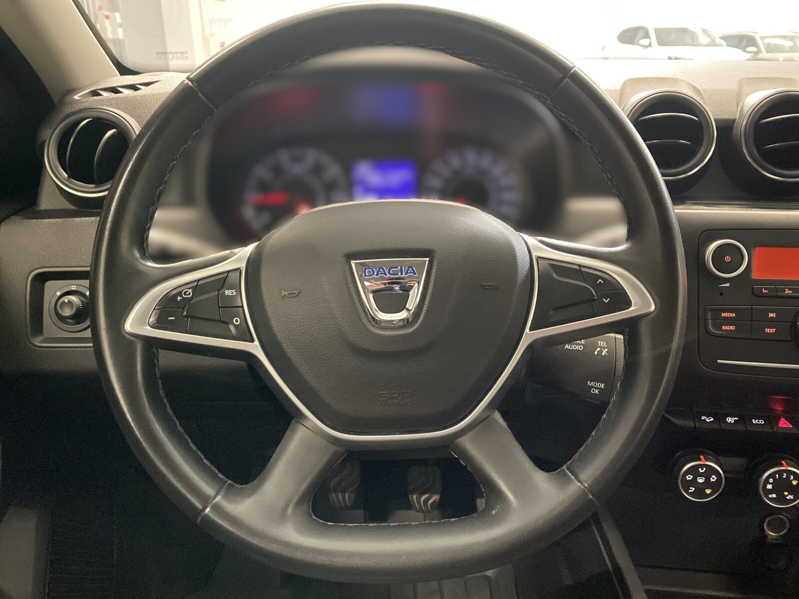 Dacia Duster - zdjęcie 16
